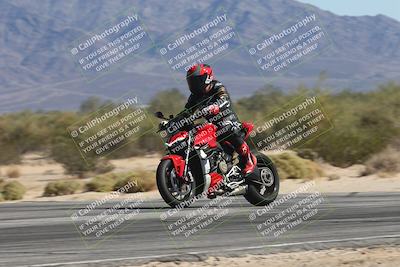 media/Oct-30-2025-Racers Edge (Thu) [[dabbdaf680]]/3-B Group/Session 4 (Turn 9 Side)/